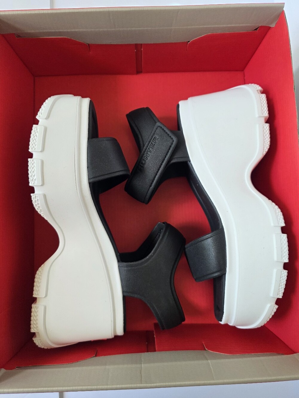 Hunter Abel Platform Sandal Size 7 New